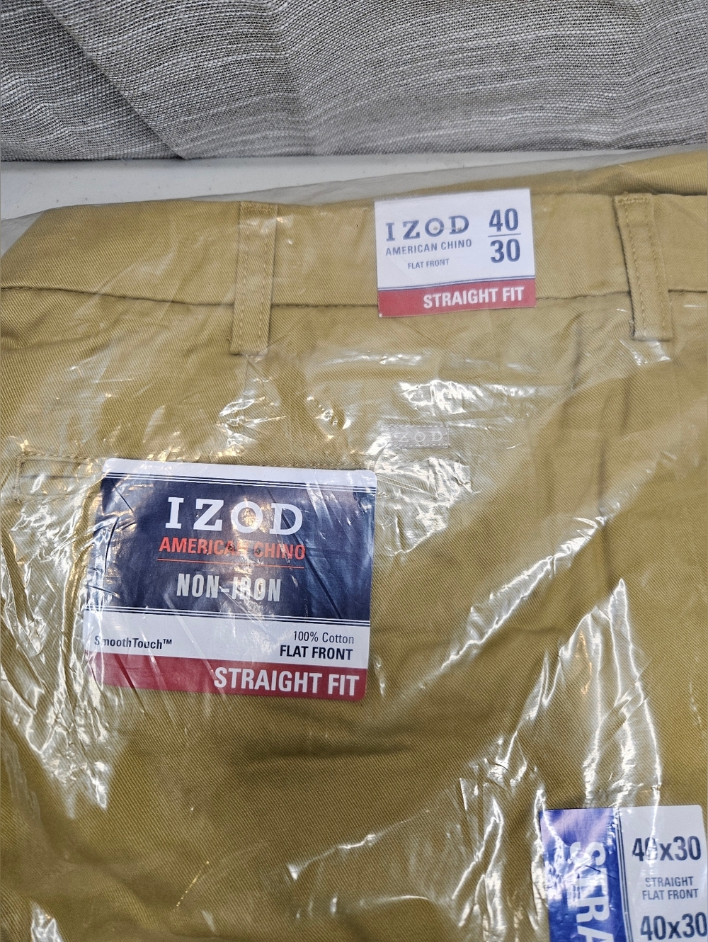 IZOD Men’s Khaki Chino Pants Straight Fit 40x30 100% Cotton No Iron Flat Front - Picture 8 of 10